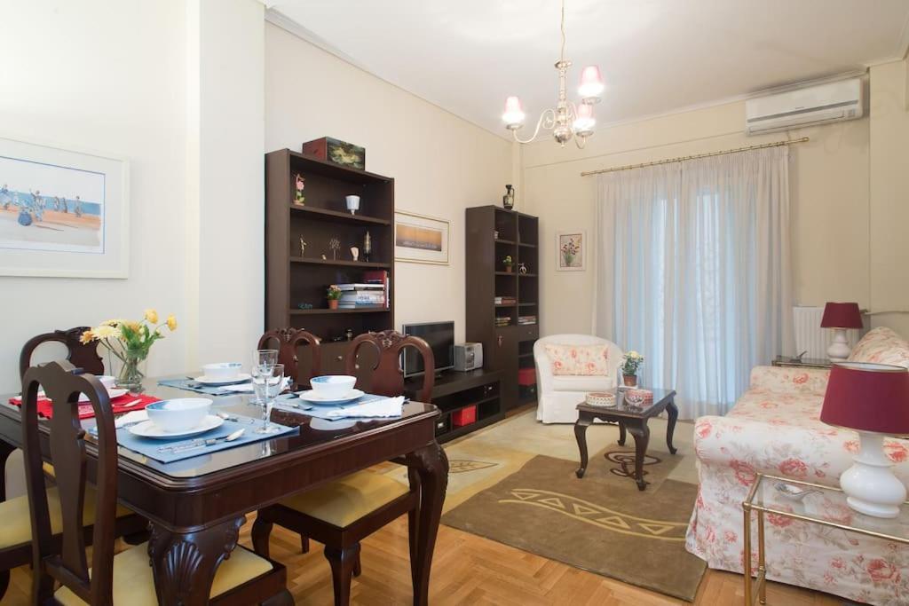 Top-Rated 1-Bedroom Apartment In The Heart Of Athene Buitenkant foto