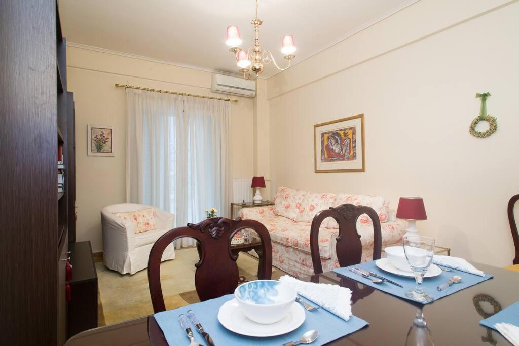 Top-Rated 1-Bedroom Apartment In The Heart Of Athene Buitenkant foto