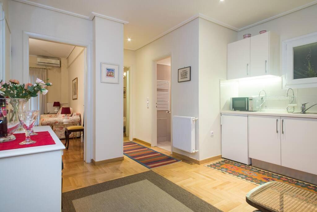 Top-Rated 1-Bedroom Apartment In The Heart Of Athene Buitenkant foto